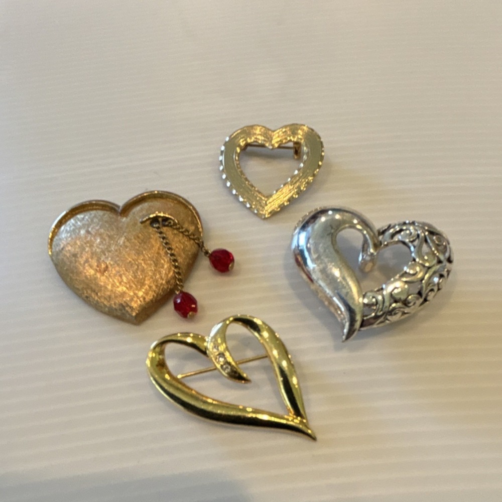 Vintage‎ Heart Brooch Pin Lot Gold Silver Tone Glass Red Accents Women